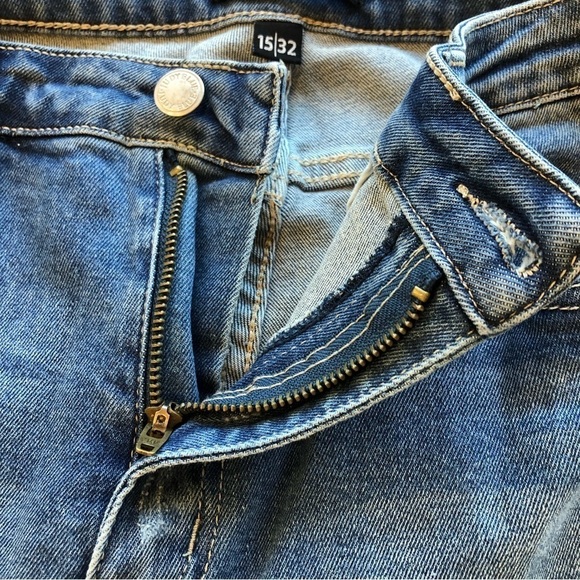 Judy Blue Size 15/32 Skinny Fit distressed frayed hem highrise medium wash jeans - Picture 4 of 13